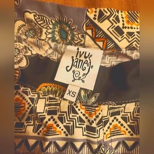 Ivy Jane silky mandala shirt